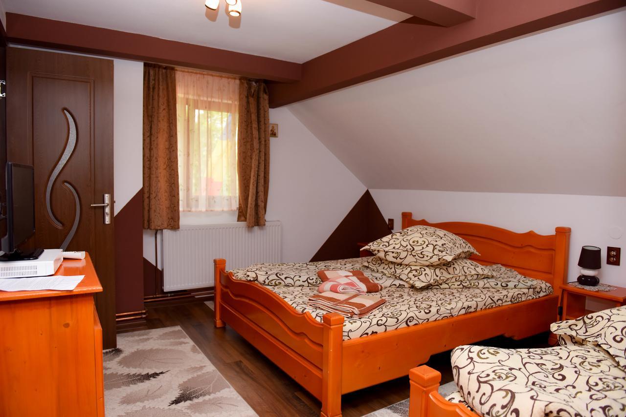 Отель Casa Edy Колибица Экстерьер фото